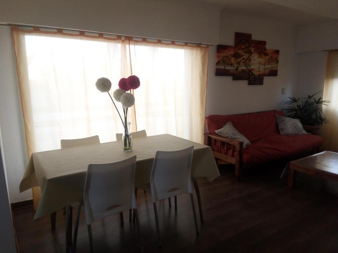 El Rinconcito De Rosi Apartment Trelew Ngoại thất bức ảnh